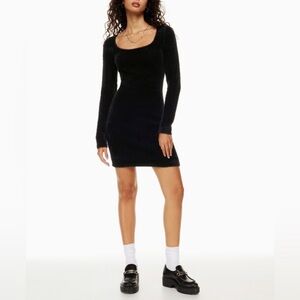 ARITZIA Sunday Best - Montgomery Black Bodycon Mini Dress Long Sleeve Scoop